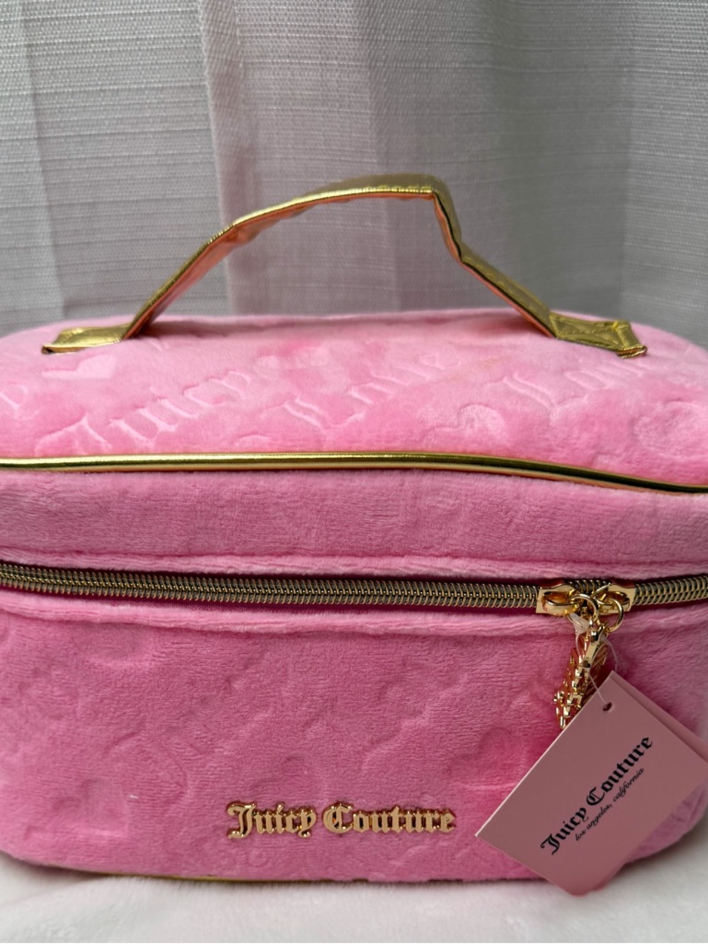 Juicy Couture Pink Velour Travel Case NWT Gold Trim Y2K Makeup Bag - Picture 2 of 5